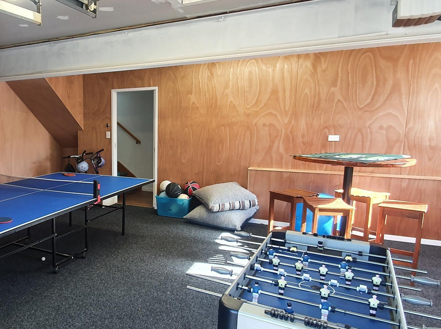 A basement panelled with okoume plywood